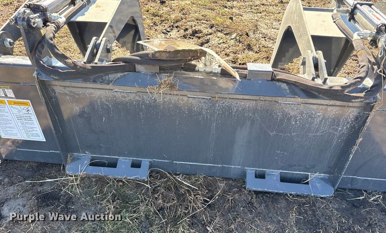 image for item EN0131 2025 Wolverine GB-11-72W skid steer grapple bucket