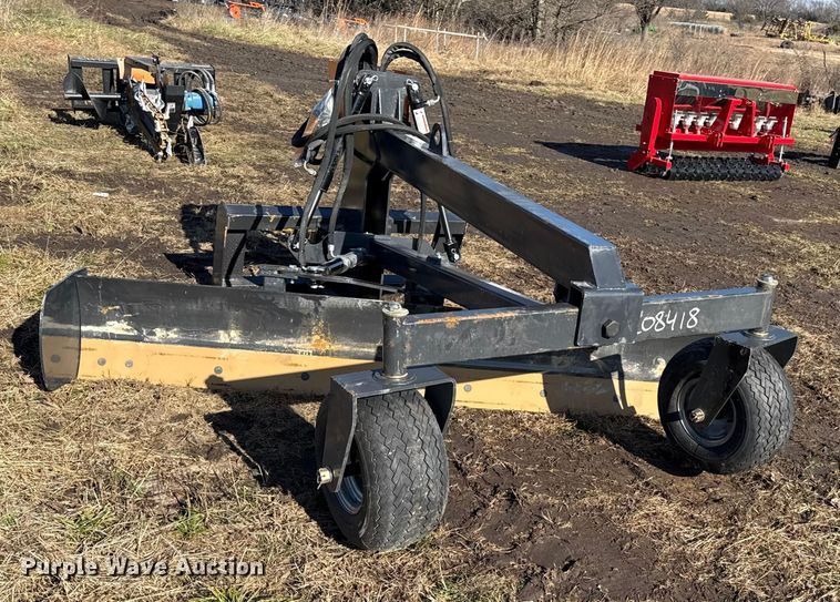 image for item EN0133 Landhonor skid steer grader