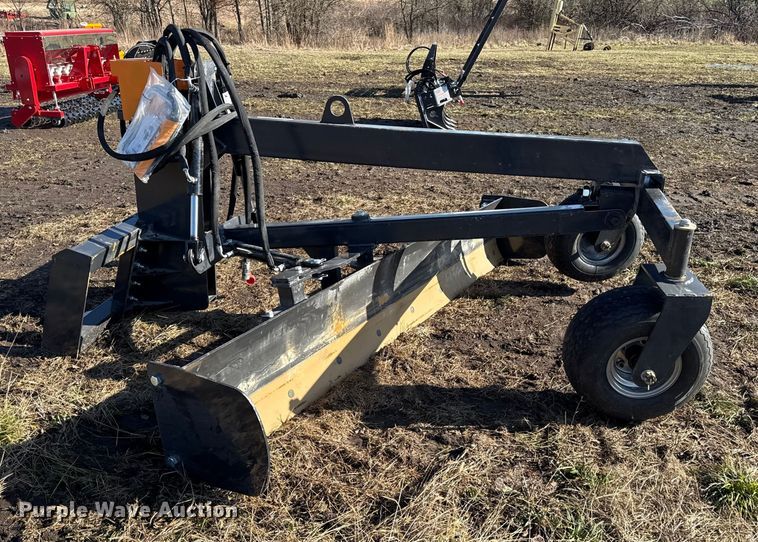 image for item EN0133 Landhonor skid steer grader