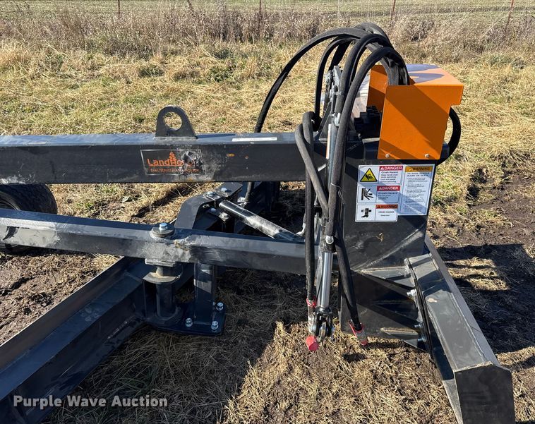 image for item EN0133 Landhonor skid steer grader