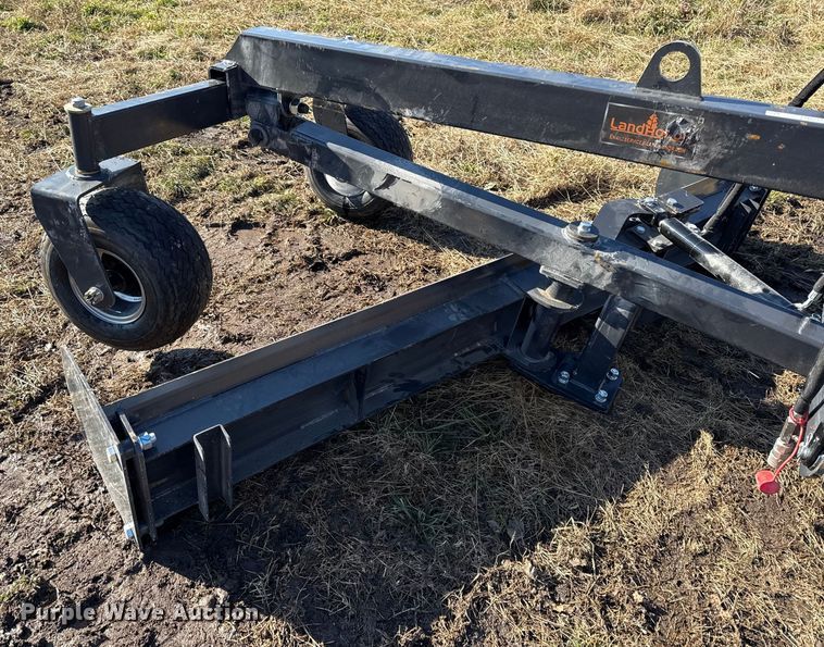 image for item EN0133 Landhonor skid steer grader