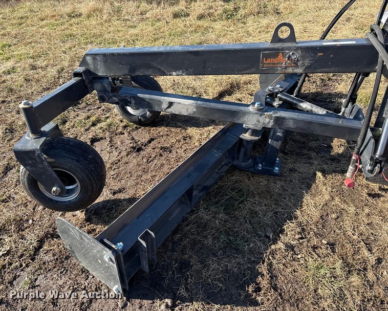 image for item EN0133 Landhonor skid steer grader