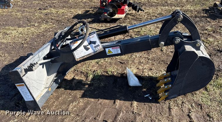 image for item EN0138 LandHonor BH-12-72D skid steer backhoe