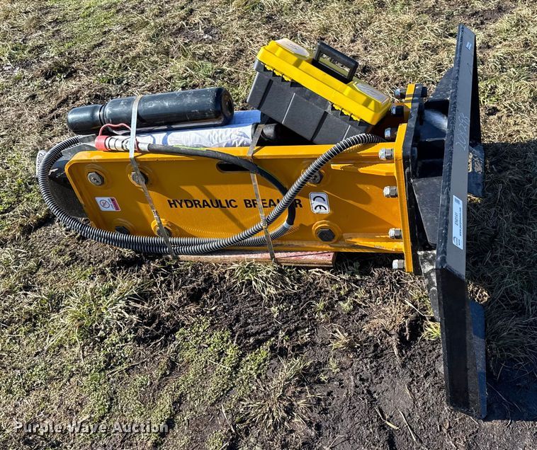 image for item EN0141 2025 Wolverine CB-11-750F skid steer breaker