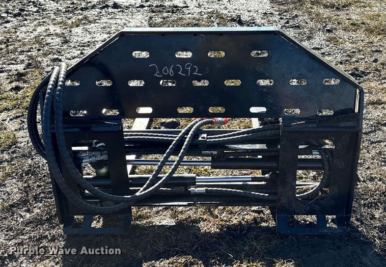 image for item EN0150 2025 Giyi SF60 skid steer forks