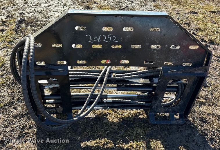 image for item EN0150 2025 Giyi SF60 skid steer forks