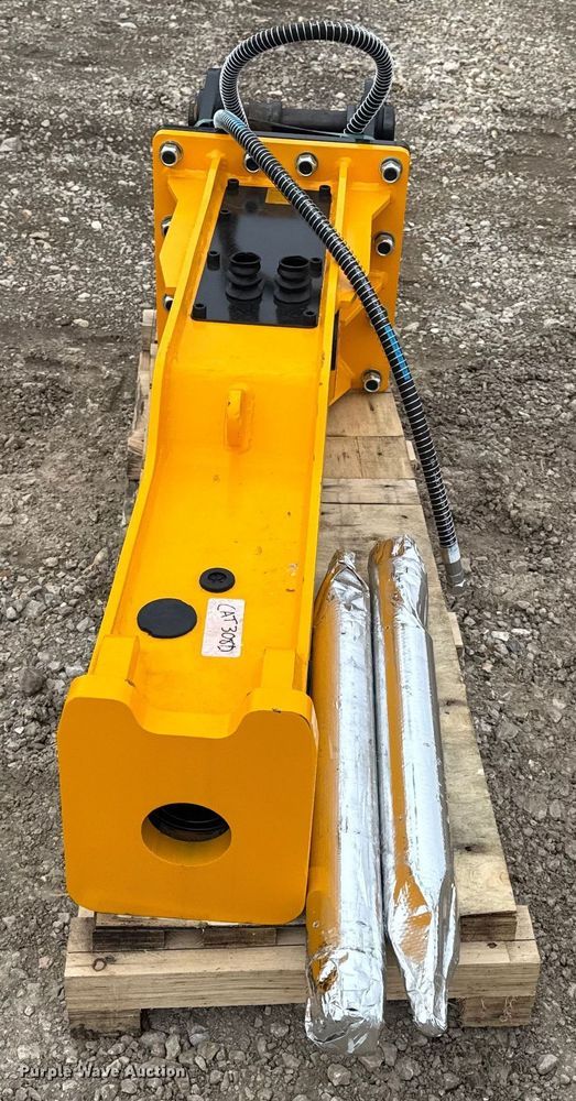 image for item EN0771 2025 Toft TOFT750 breaker