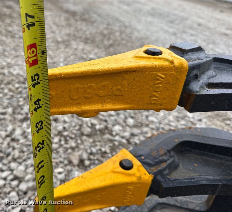 image for item EN0777 2025 Toft TOFT04G excavator grapple