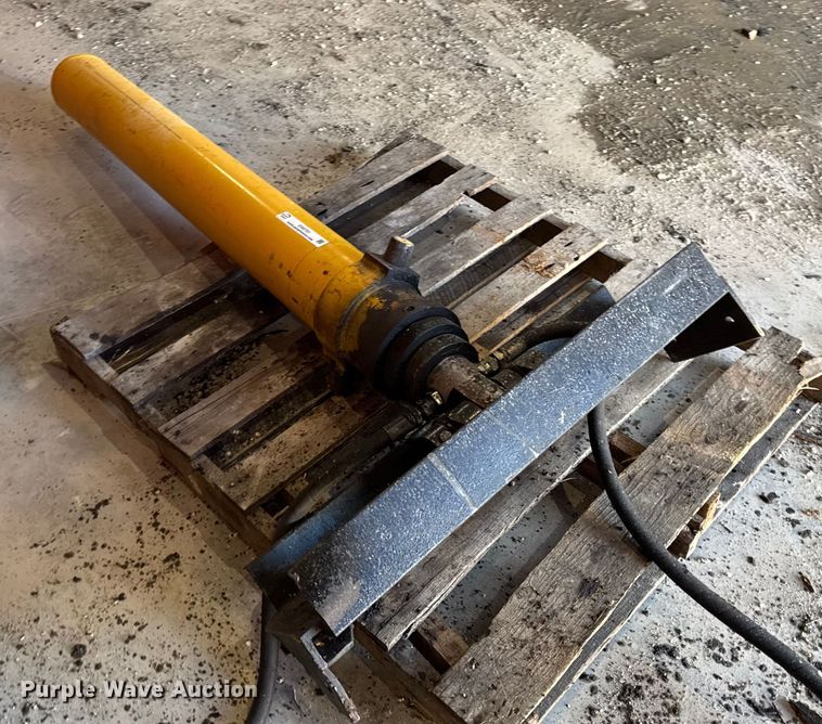 image for item EN0791 McClain Galion FT63153DA hoist