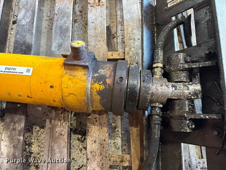 image for item EN0791 McClain Galion FT63153DA hoist