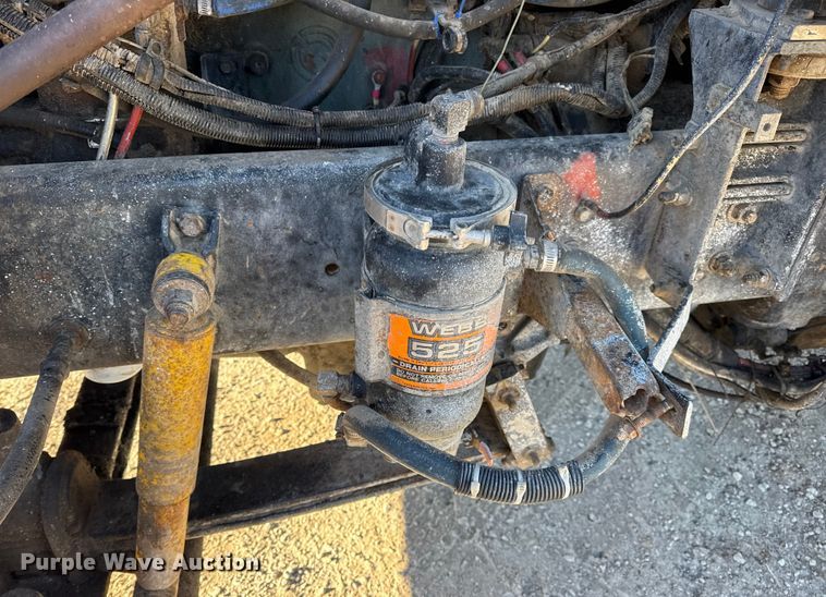 image for item EN0792 1993 Freightliner FLD dump truck