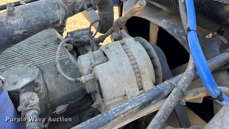 image for item EN0792 1993 Freightliner FLD dump truck