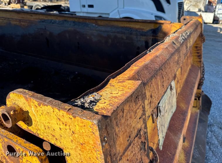 image for item EN0793 Dump bed