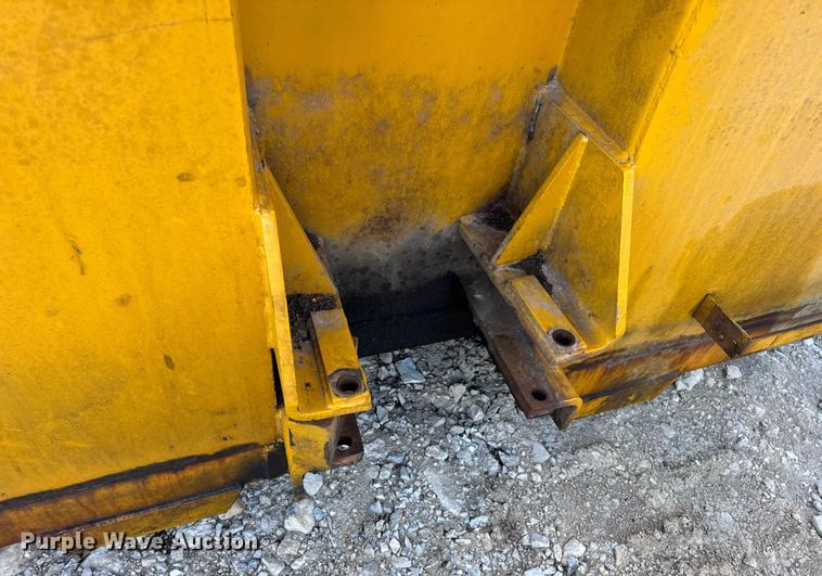 image for item EN0793 Dump bed