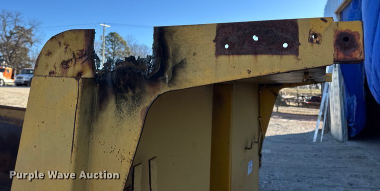 image for item EN0793 Dump bed