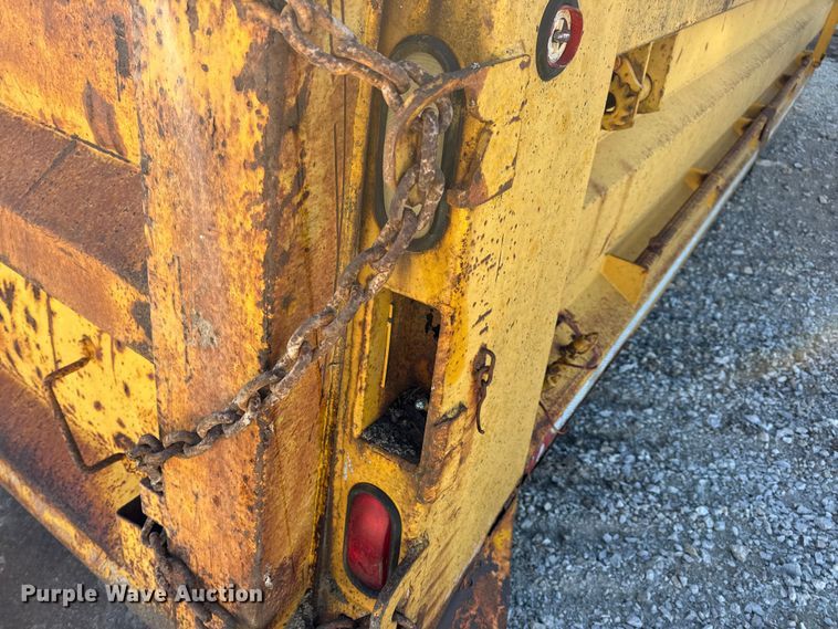 image for item EN0793 Dump bed