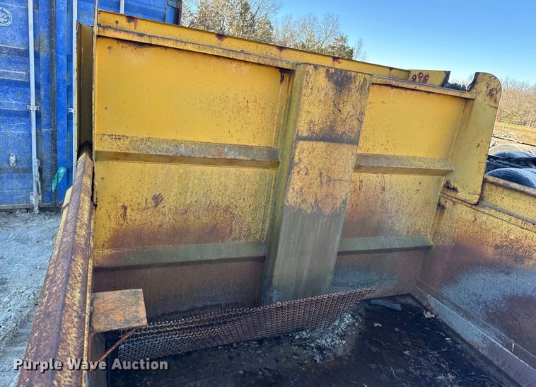 image for item EN0793 Dump bed