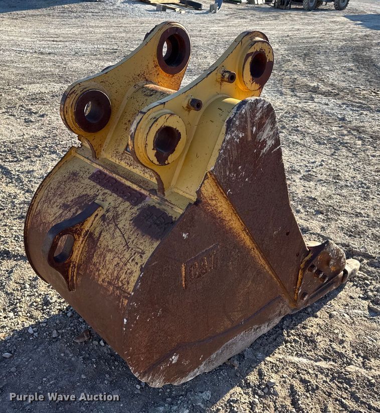 image for item EN0794 Caterpillar 36