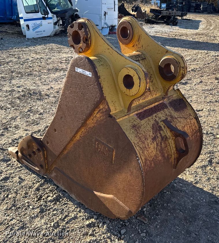 image for item EN0794 Caterpillar 36