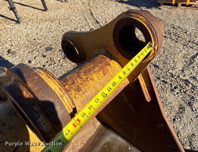 image for item EN0794 Caterpillar 36