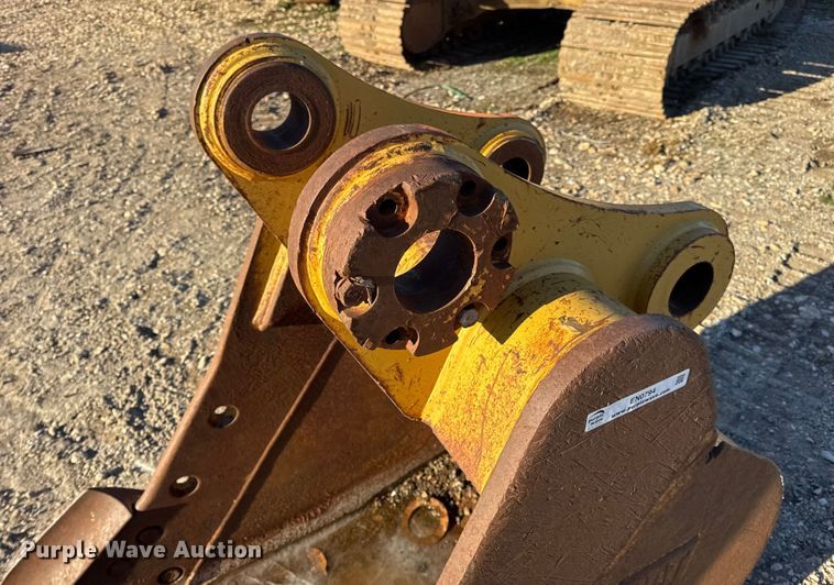 image for item EN0794 Caterpillar 36