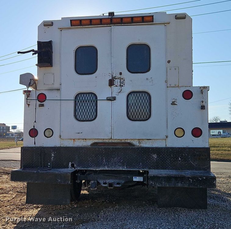 image for item EO4904 2003 Chevrolet C5 utility / service truck