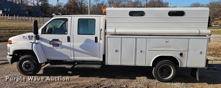 image for item EO4904 2003 Chevrolet C5 utility / service truck