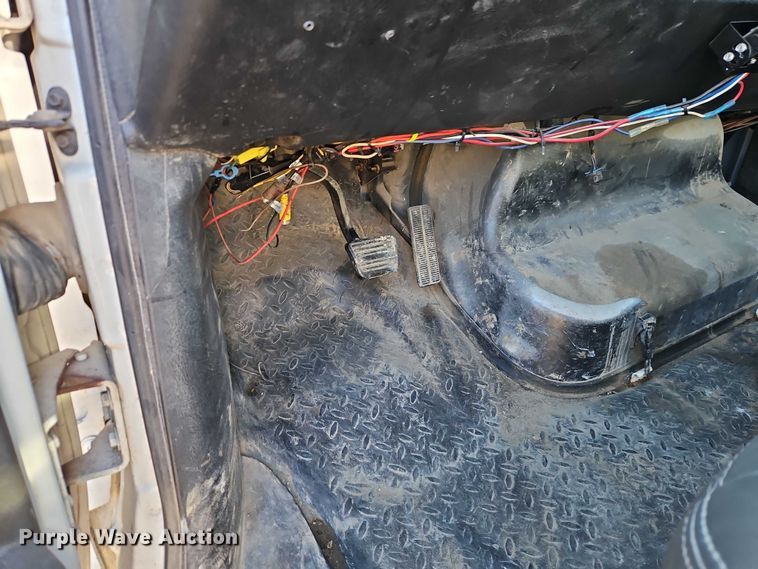 image for item EO4904 2003 Chevrolet C5 utility / service truck