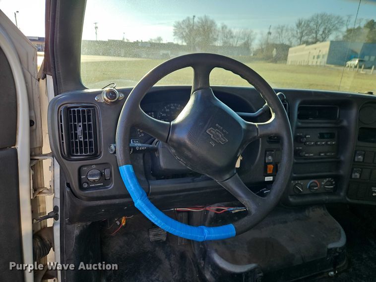 image for item EO4904 2003 Chevrolet C5 utility / service truck
