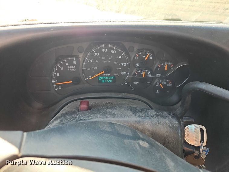 image for item EO4904 2003 Chevrolet C5 utility / service truck