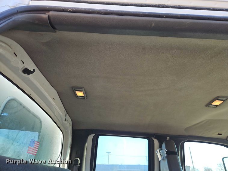 image for item EO4904 2003 Chevrolet C5 utility / service truck