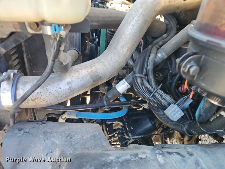 image for item EO4904 2003 Chevrolet C5 utility / service truck