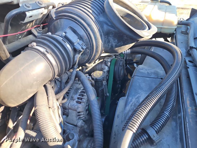 image for item EO4904 2003 Chevrolet C5 utility / service truck