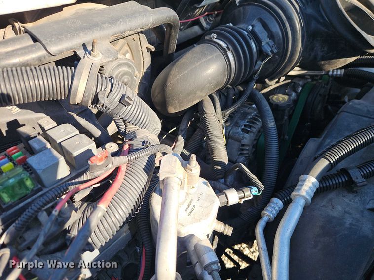 image for item EO4904 2003 Chevrolet C5 utility / service truck