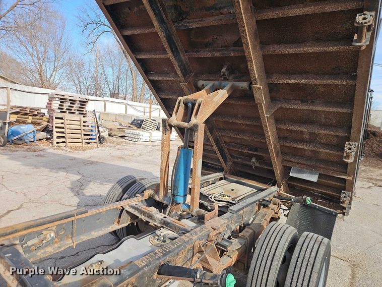 image for item EO4906 2011 Ford F550 dump flatbed truck