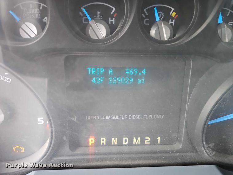 image for item EO4906 2011 Ford F550 dump flatbed truck