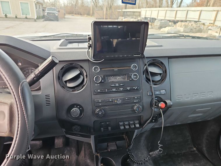 image for item EO4906 2011 Ford F550 dump flatbed truck