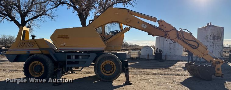 image for item EP2719 1999 Badger 1085D wheeled excavator