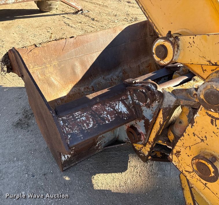 image for item EP2719 1999 Badger 1085D wheeled excavator