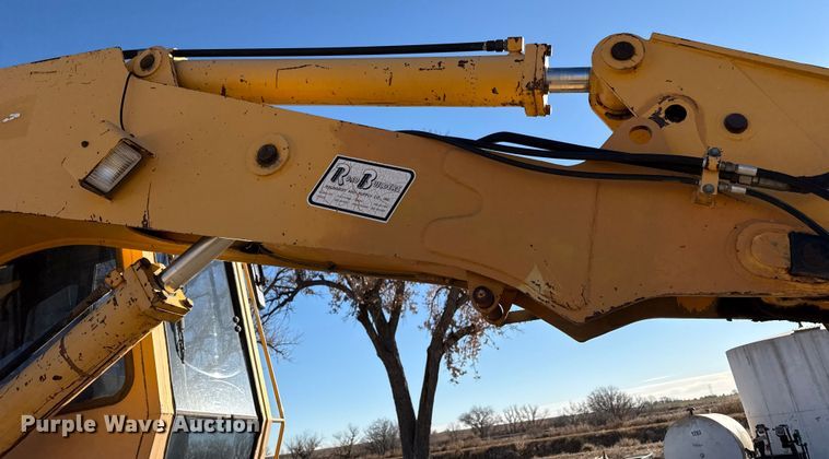 image for item EP2719 1999 Badger 1085D wheeled excavator