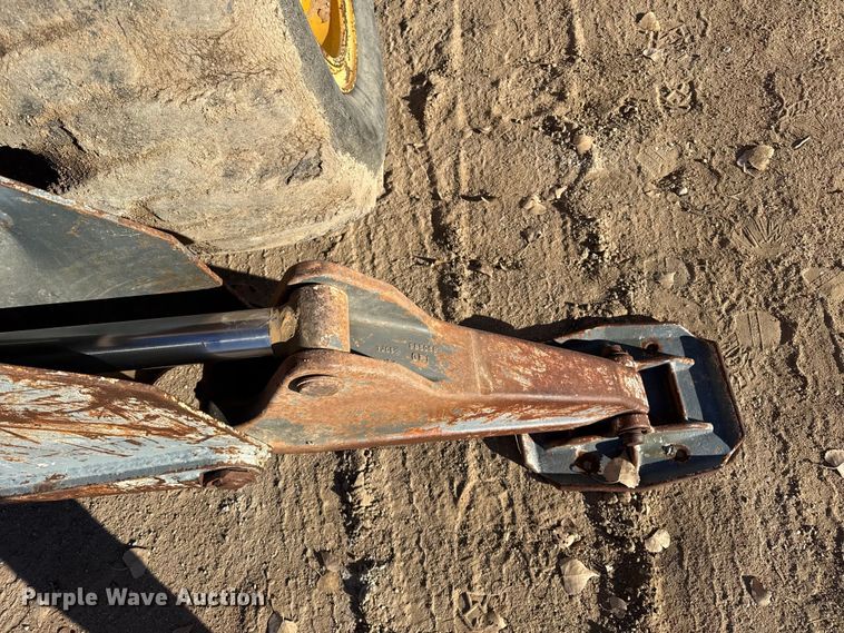 image for item EP2719 1999 Badger 1085D wheeled excavator