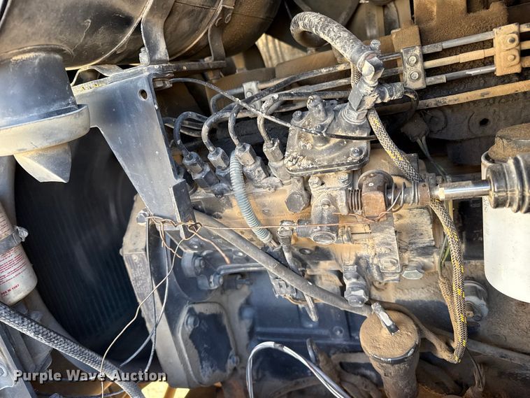 image for item EP2719 1999 Badger 1085D wheeled excavator