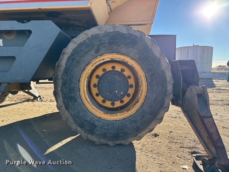 image for item EP2719 1999 Badger 1085D wheeled excavator