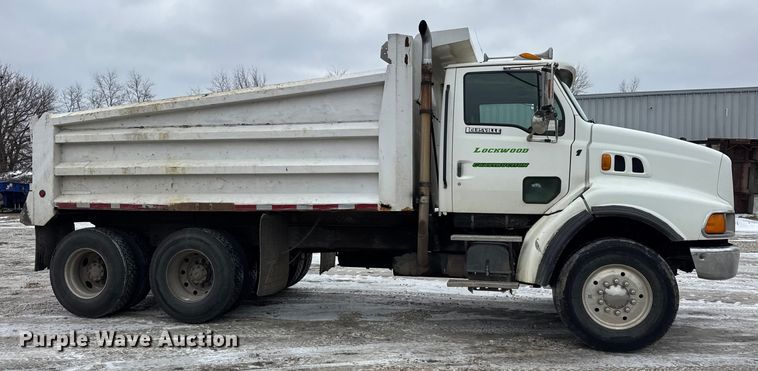image for item ER0333 1998 Ford LT8513 dump truck