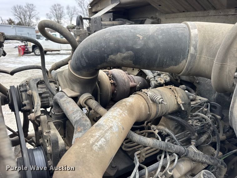 image for item ER0333 1998 Ford LT8513 dump truck