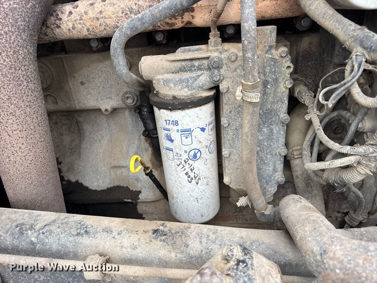 image for item ER0333 1998 Ford LT8513 dump truck