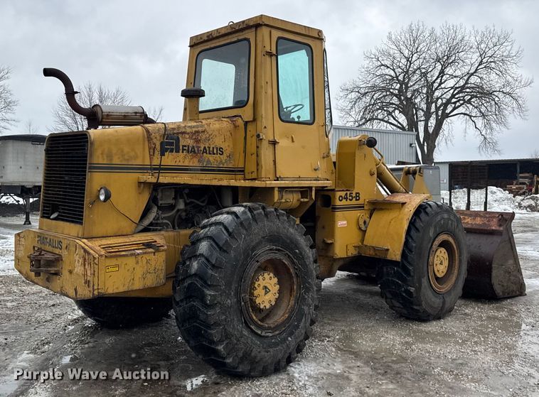 image for item ER0335 1969 Fiat-Allis 645 wheel loader