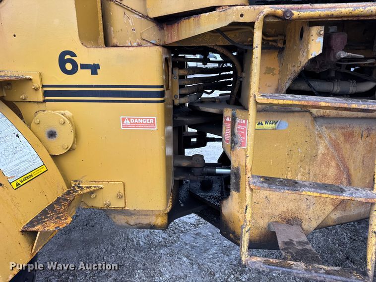 image for item ER0335 1969 Fiat-Allis 645 wheel loader