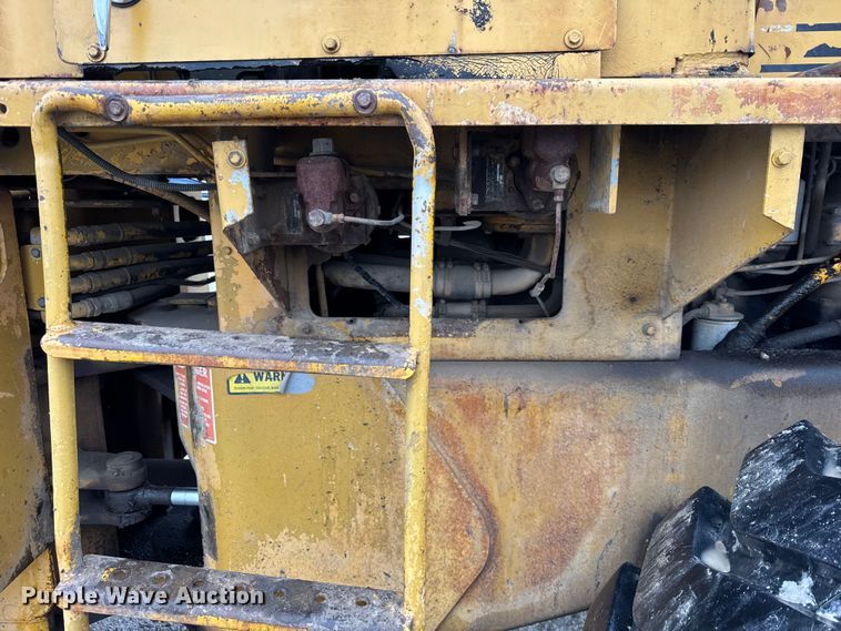 image for item ER0335 1969 Fiat-Allis 645 wheel loader