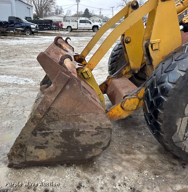 image for item ER0335 1969 Fiat-Allis 645 wheel loader